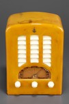 Emerson BT-245 Catalin ’Tombstone’ Radio in Swirled Yellow + Ivory